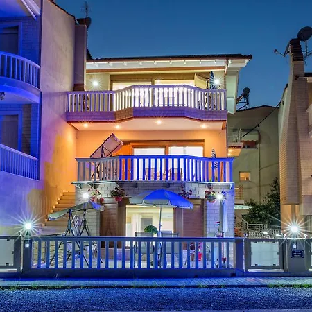 Апартаменты Peramos Rent House Неа-Перамос Экстерьер фото